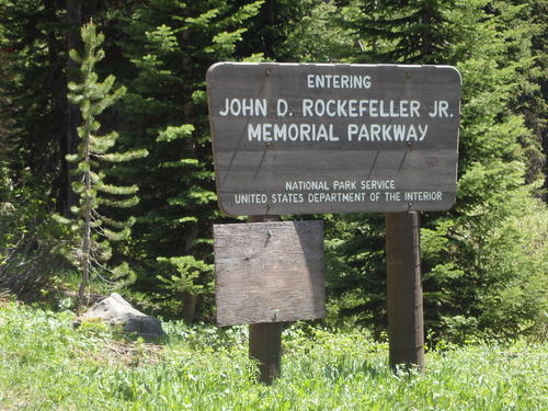 GDMBR: Entering John D Rockefeller Jr Memorial Parkway.